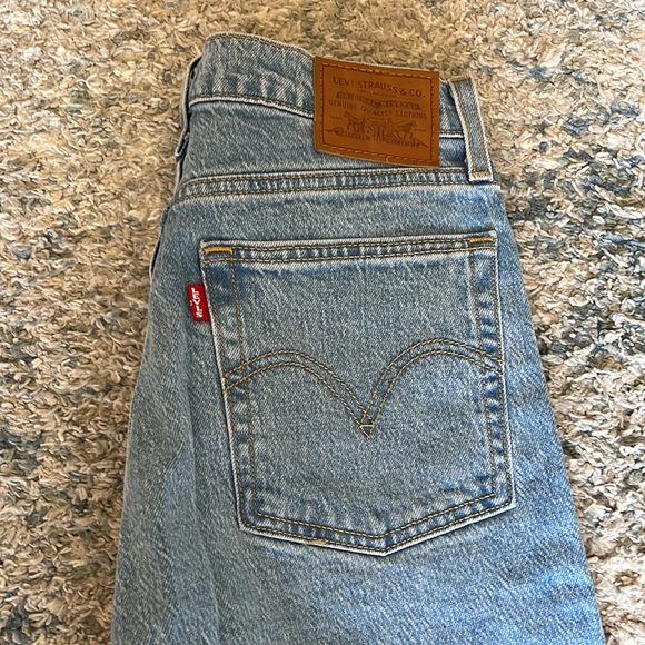 Levis Wedgie Straight Slim Jeans - Picture 2 of 5